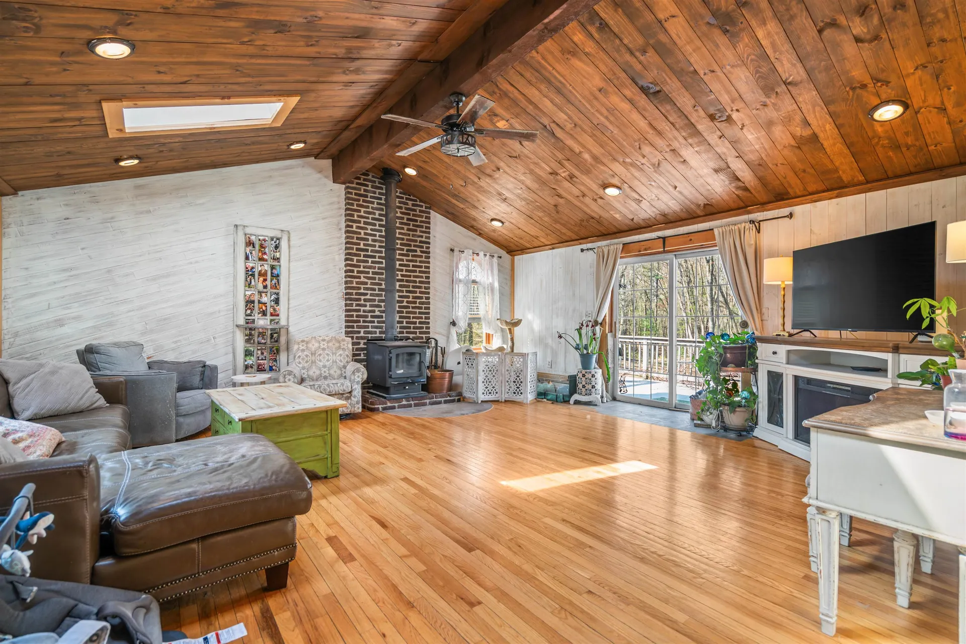 5 Chartwell Court Londonderry NH 03053