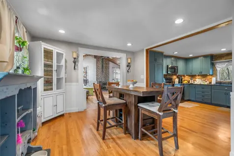 5 Chartwell Court Londonderry NH 03053