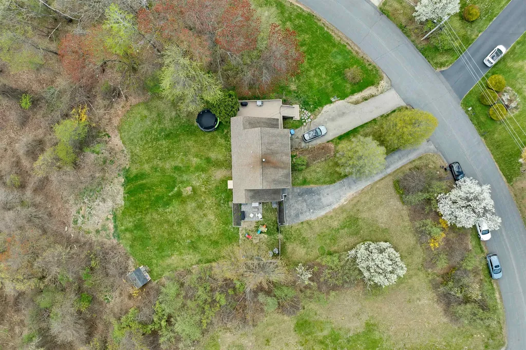 5 Richardson Road Derry NH 03038