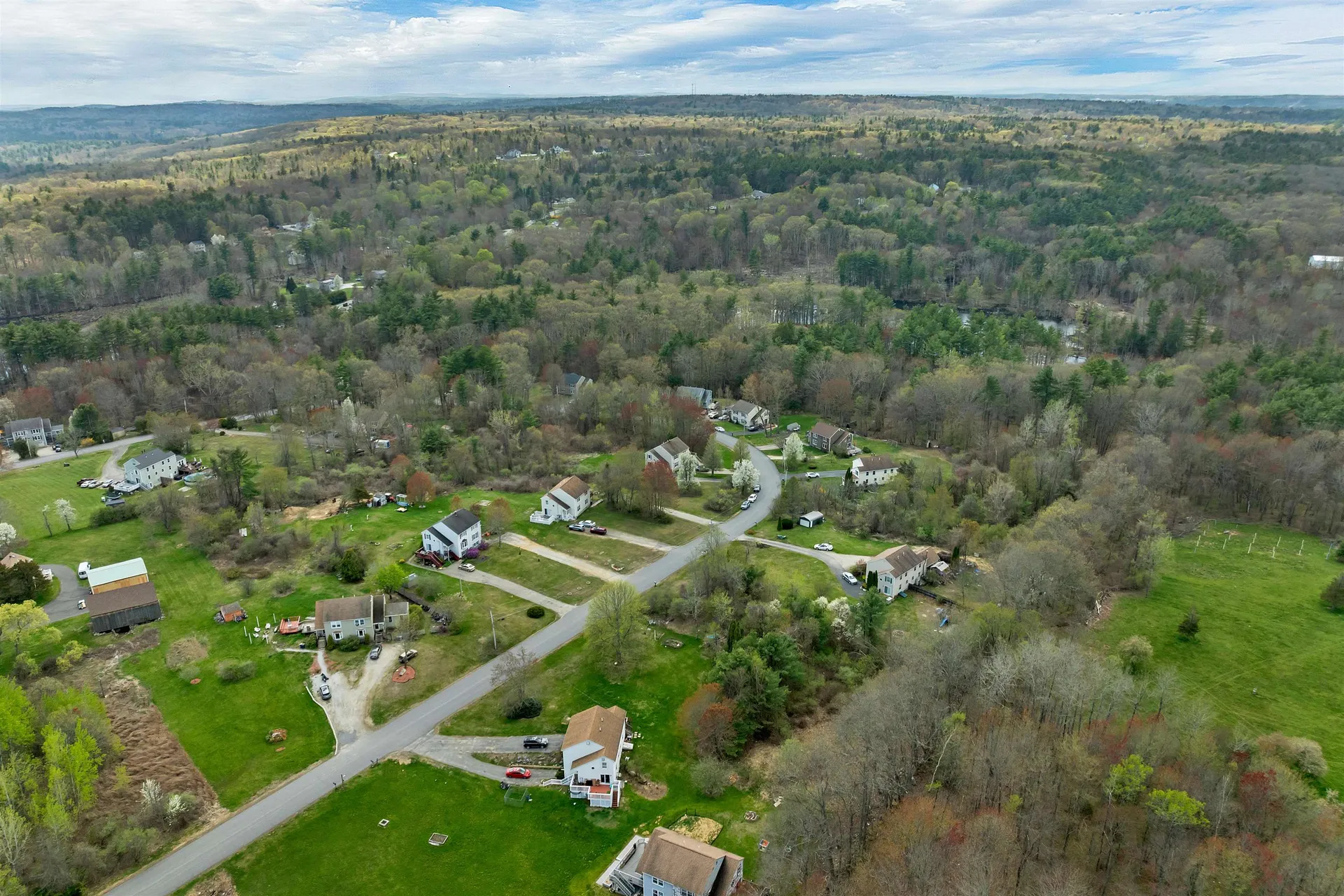 5 Richardson Road Derry NH 03038