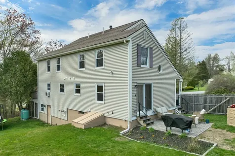 5 Richardson Road Derry NH 03038