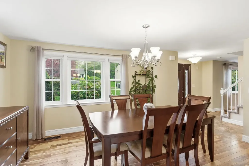 56 Timberline Drive Nashua NH 03062