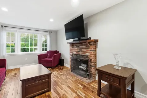 56 Timberline Drive Nashua NH 03062
