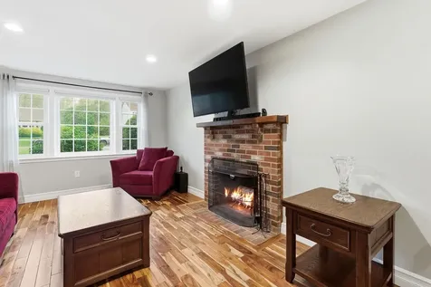 56 Timberline Drive Nashua NH 03062
