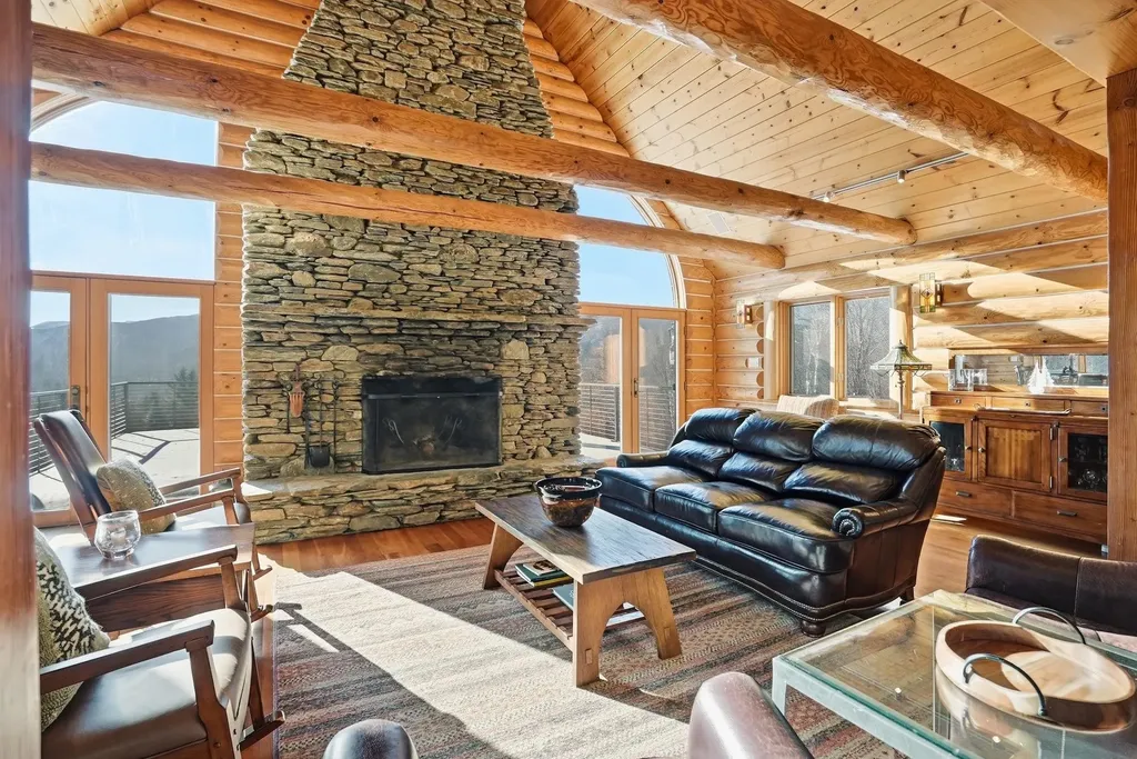 421 Stagecoach Road Fayston VT 05673