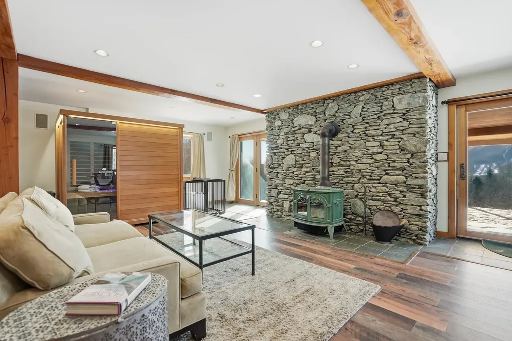 421 Stagecoach Road Fayston VT 05673
