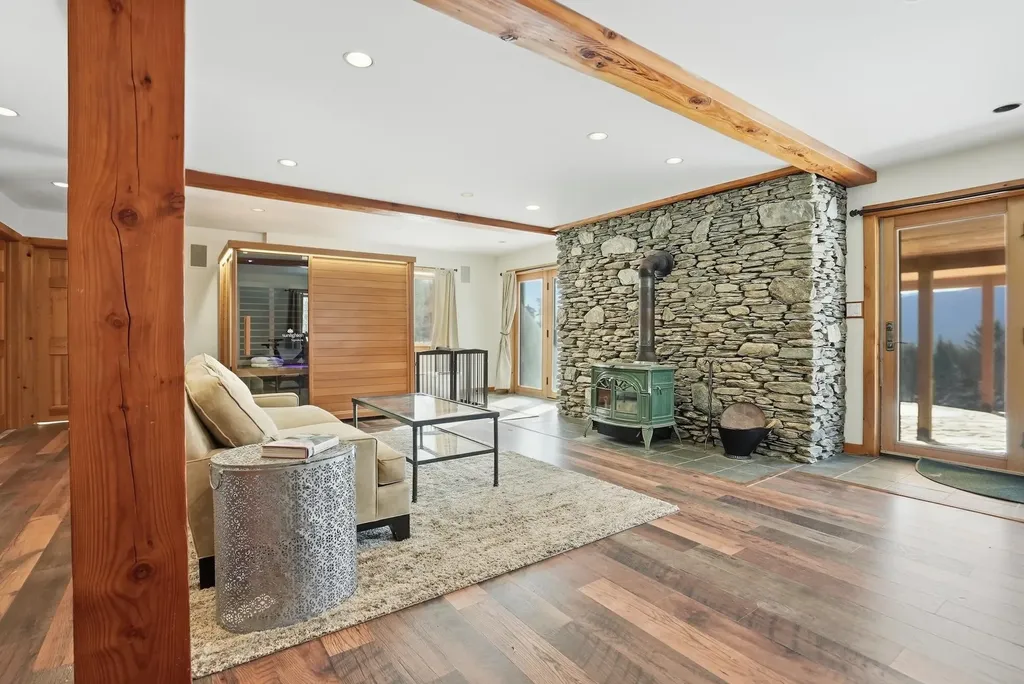 421 Stagecoach Road Fayston VT 05673