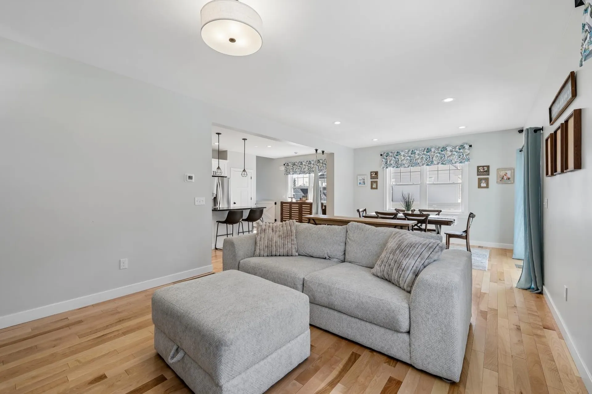 50 Clover Lane Londonderry NH 03053