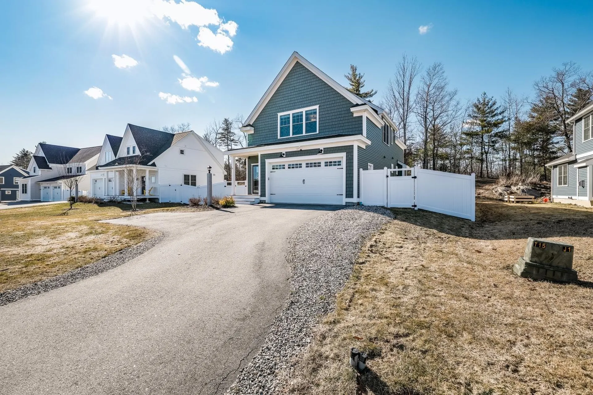 50 Clover Lane Londonderry NH 03053