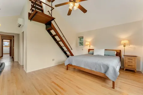 185 Crescent Beach Drive Burlington VT 05408