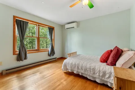 185 Crescent Beach Drive Burlington VT 05408
