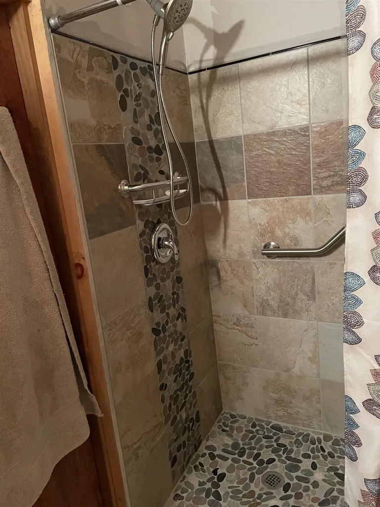 17 Driscoll Road Deering NH 03244