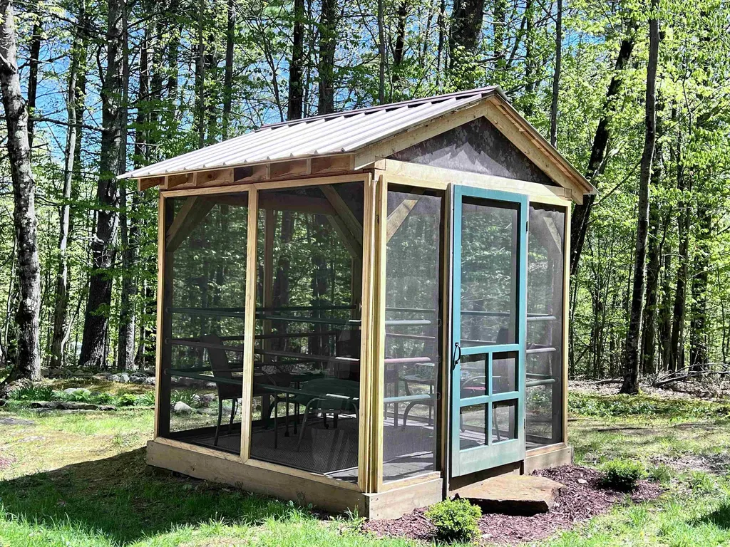 17 Driscoll Road Deering NH 03244