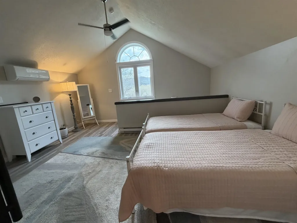 22 Circle Drive Ashland NH 03217