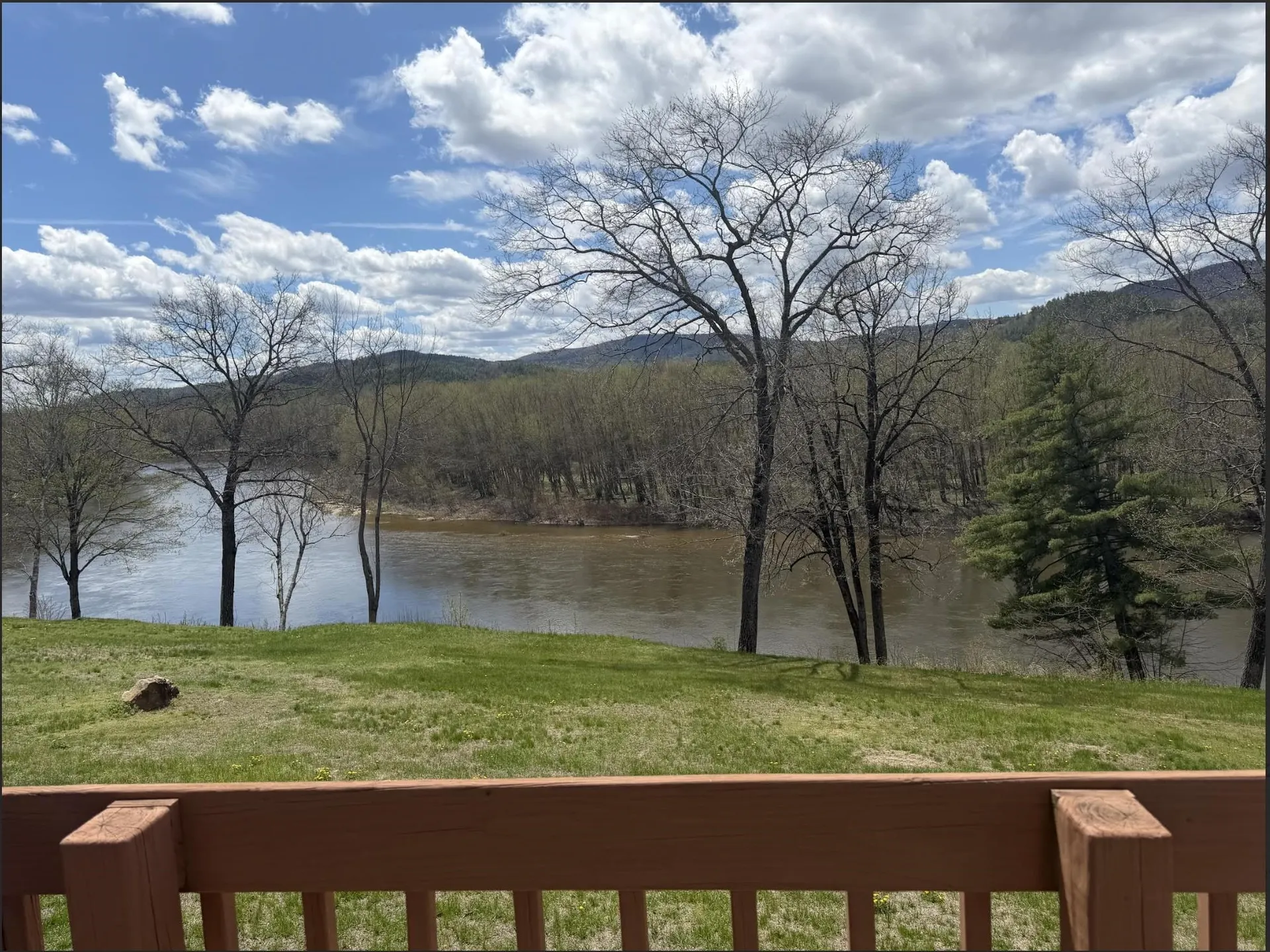 22 Circle Drive Ashland NH 03217