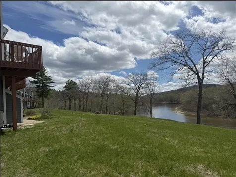 22 Circle Drive Ashland NH 03217