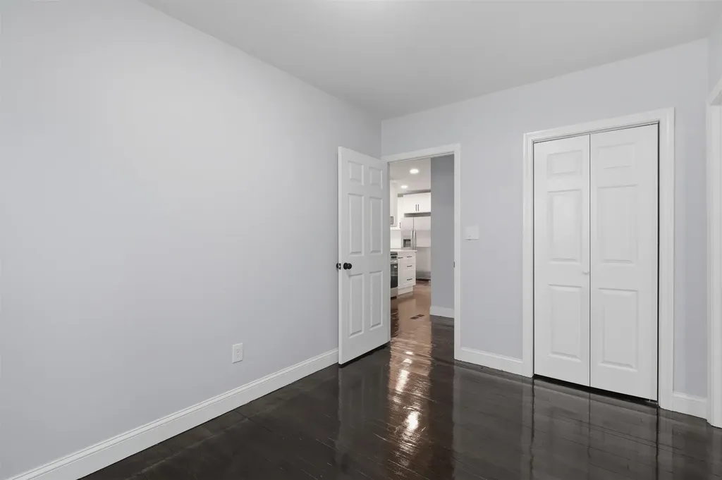 146 1/2 Chestnut Street Nashua NH 03060