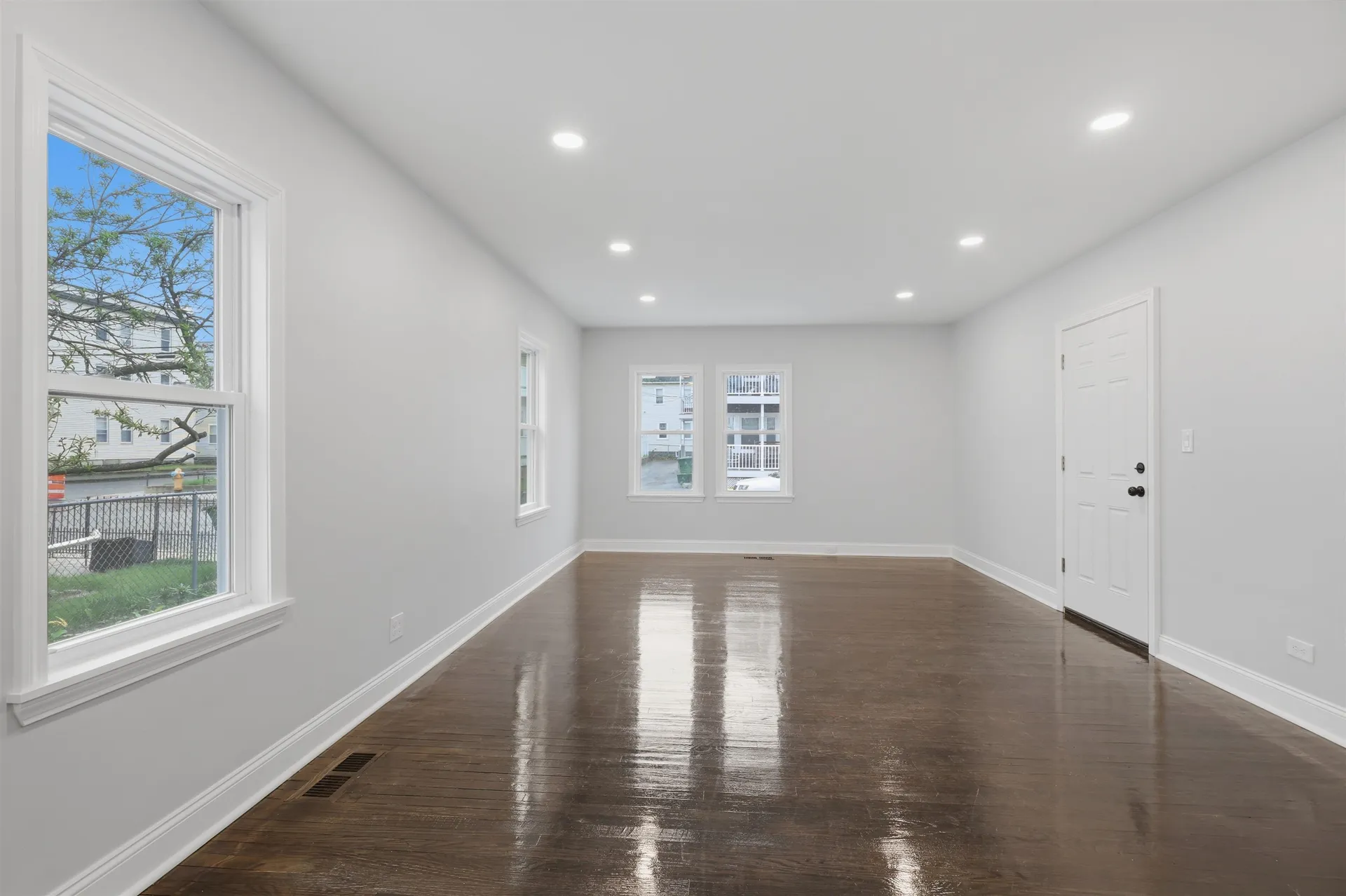 146 1/2 Chestnut Street Nashua NH 03060
