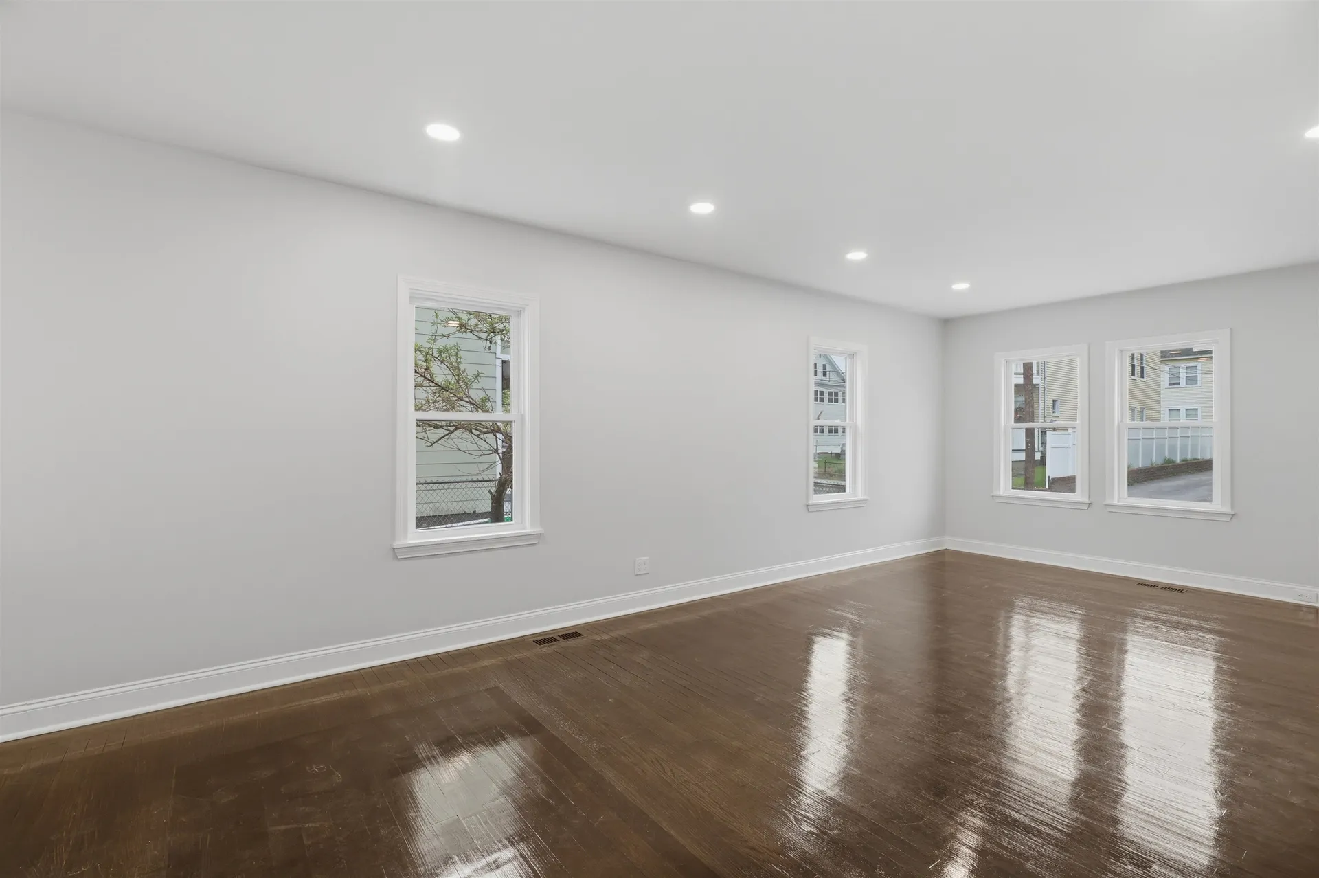 146 1/2 Chestnut Street Nashua NH 03060