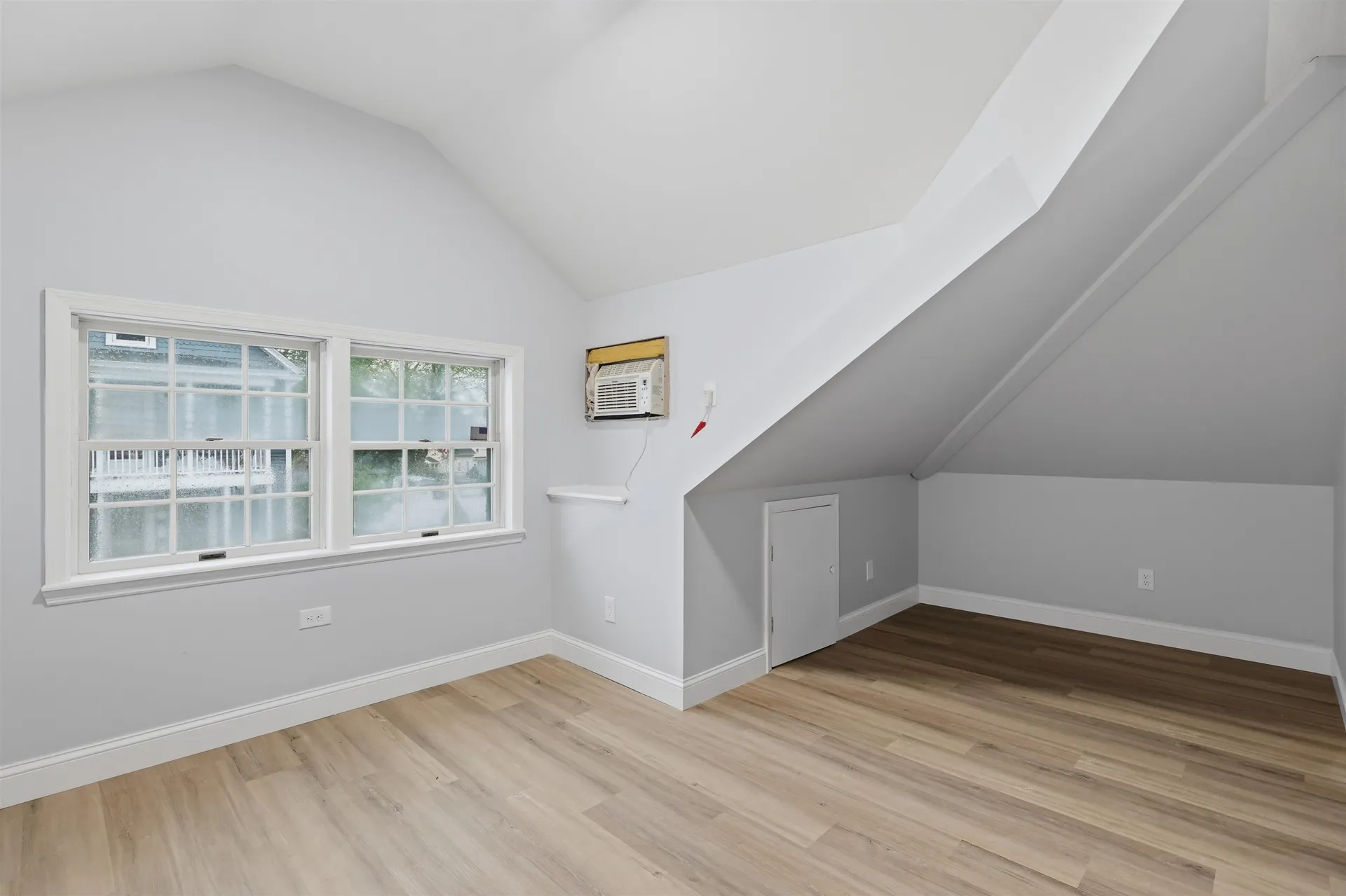 146 1/2 Chestnut Street Nashua NH 03060
