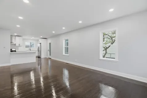 146 1/2 Chestnut Street Nashua NH 03060