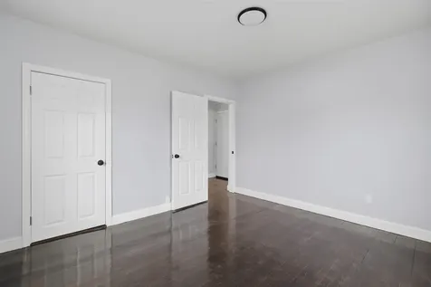146 1/2 Chestnut Street Nashua NH 03060