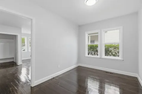 146 1/2 Chestnut Street Nashua NH 03060