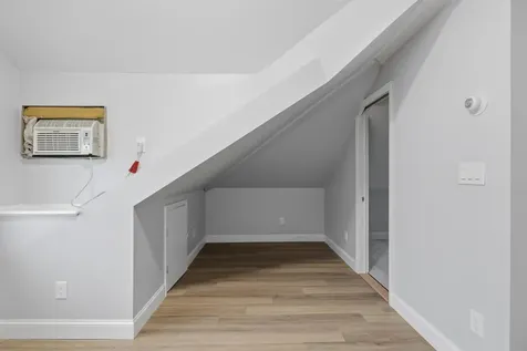 146 1/2 Chestnut Street Nashua NH 03060