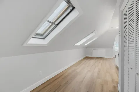 146 1/2 Chestnut Street Nashua NH 03060