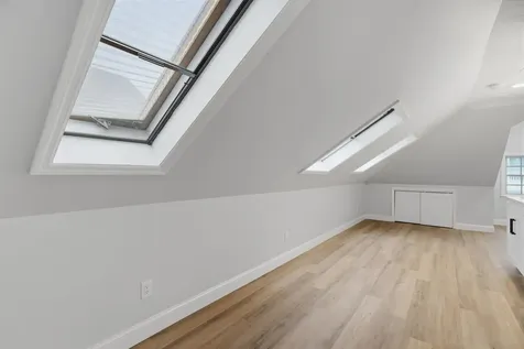 146 1/2 Chestnut Street Nashua NH 03060