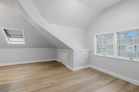 146 1/2 Chestnut Street Nashua NH 03060