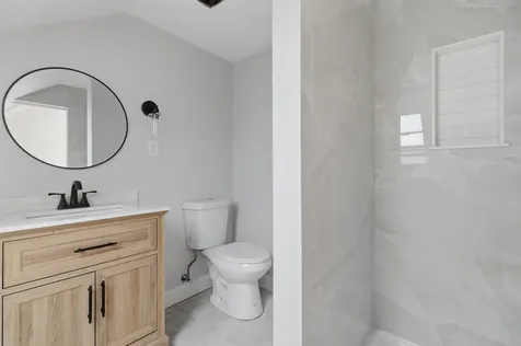 146 1/2 Chestnut Street Nashua NH 03060