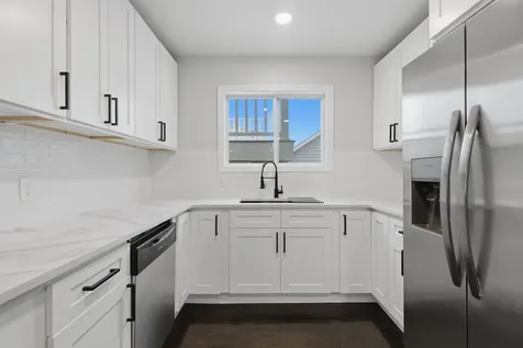 146 1/2 Chestnut Street Nashua NH 03060