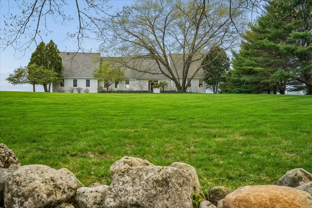 15 Via Tranquilla Street Concord NH 03301