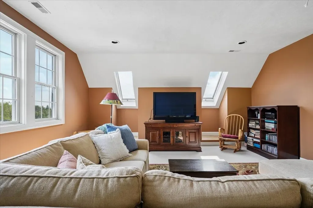 15 Via Tranquilla Street Concord NH 03301