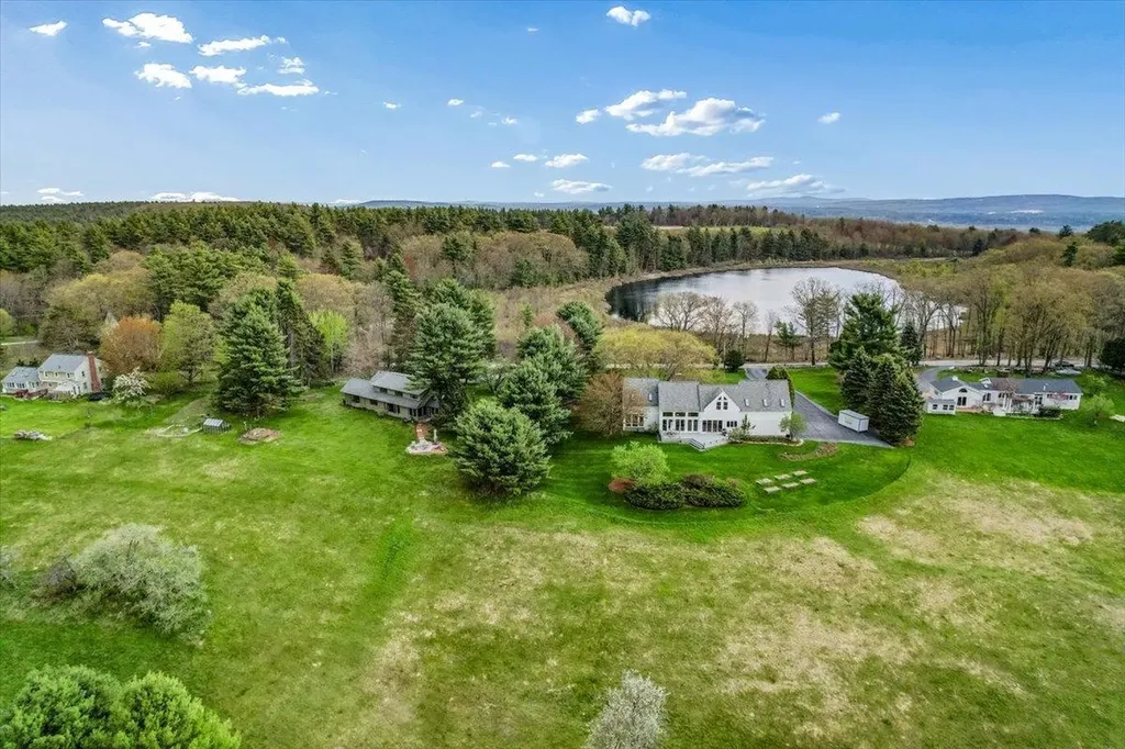 15 Via Tranquilla Street Concord NH 03301