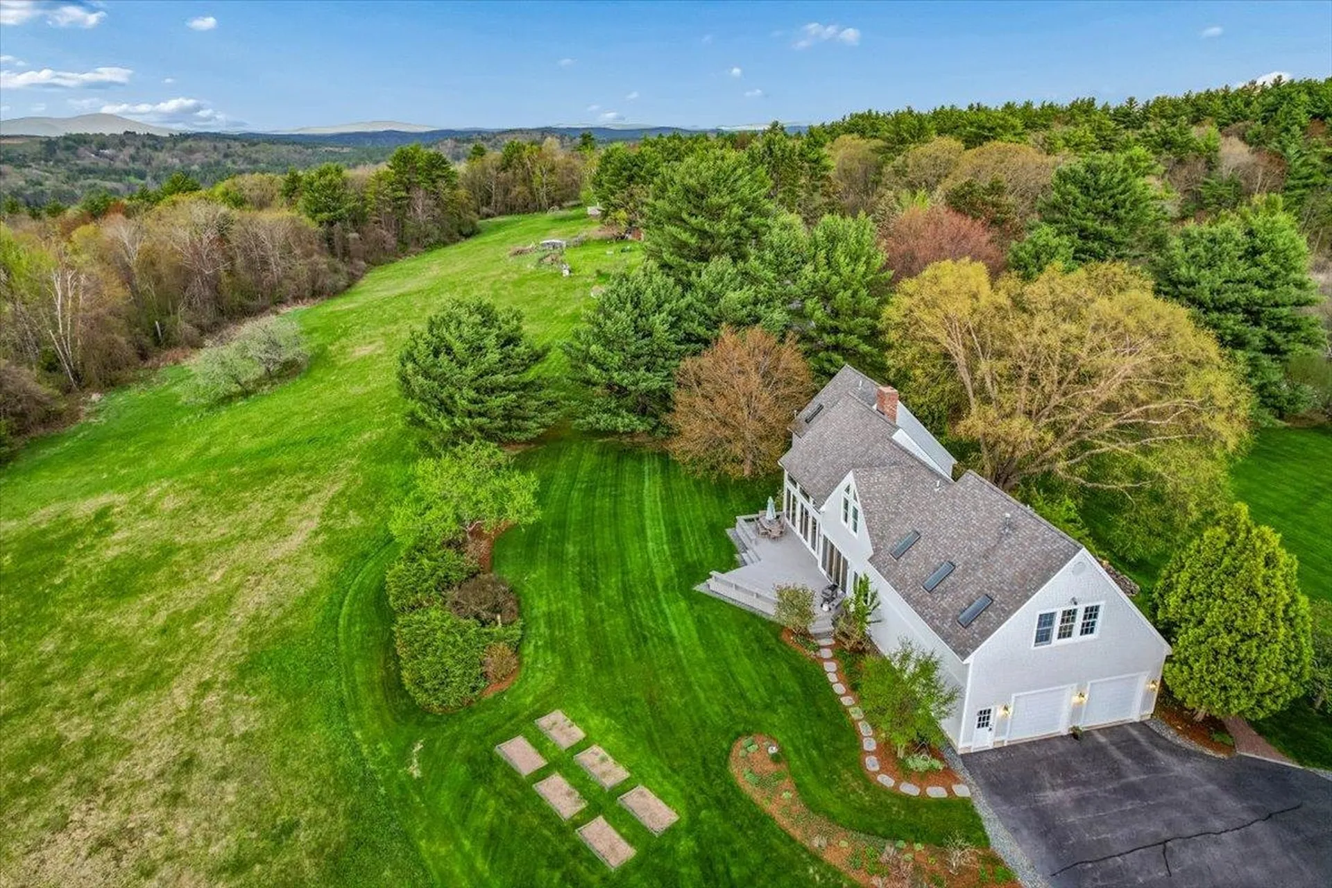 15 Via Tranquilla Street Concord NH 03301