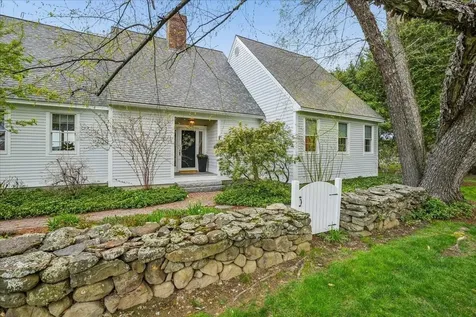15 Via Tranquilla Street Concord NH 03301