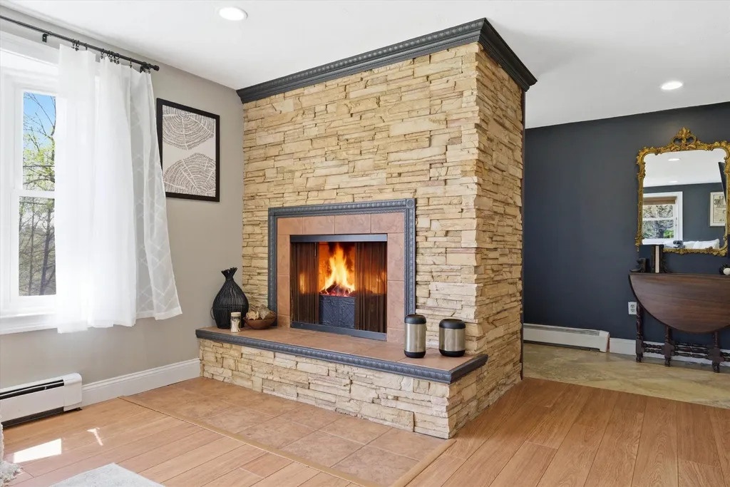 80 English Range Road Derry NH 03038
