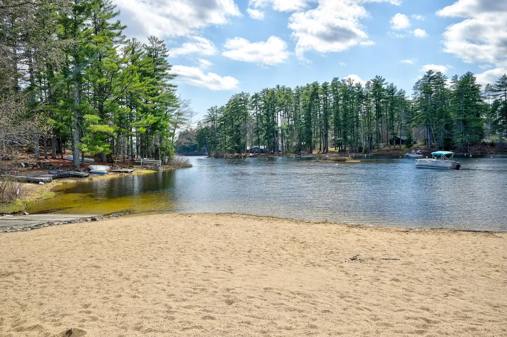 20 Lake Pines Circle Conway NH 03818