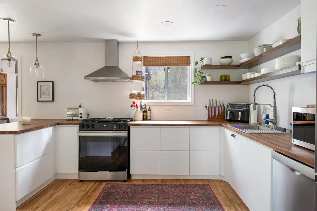 2537 Malletts Bay Avenue Colchester VT 05446