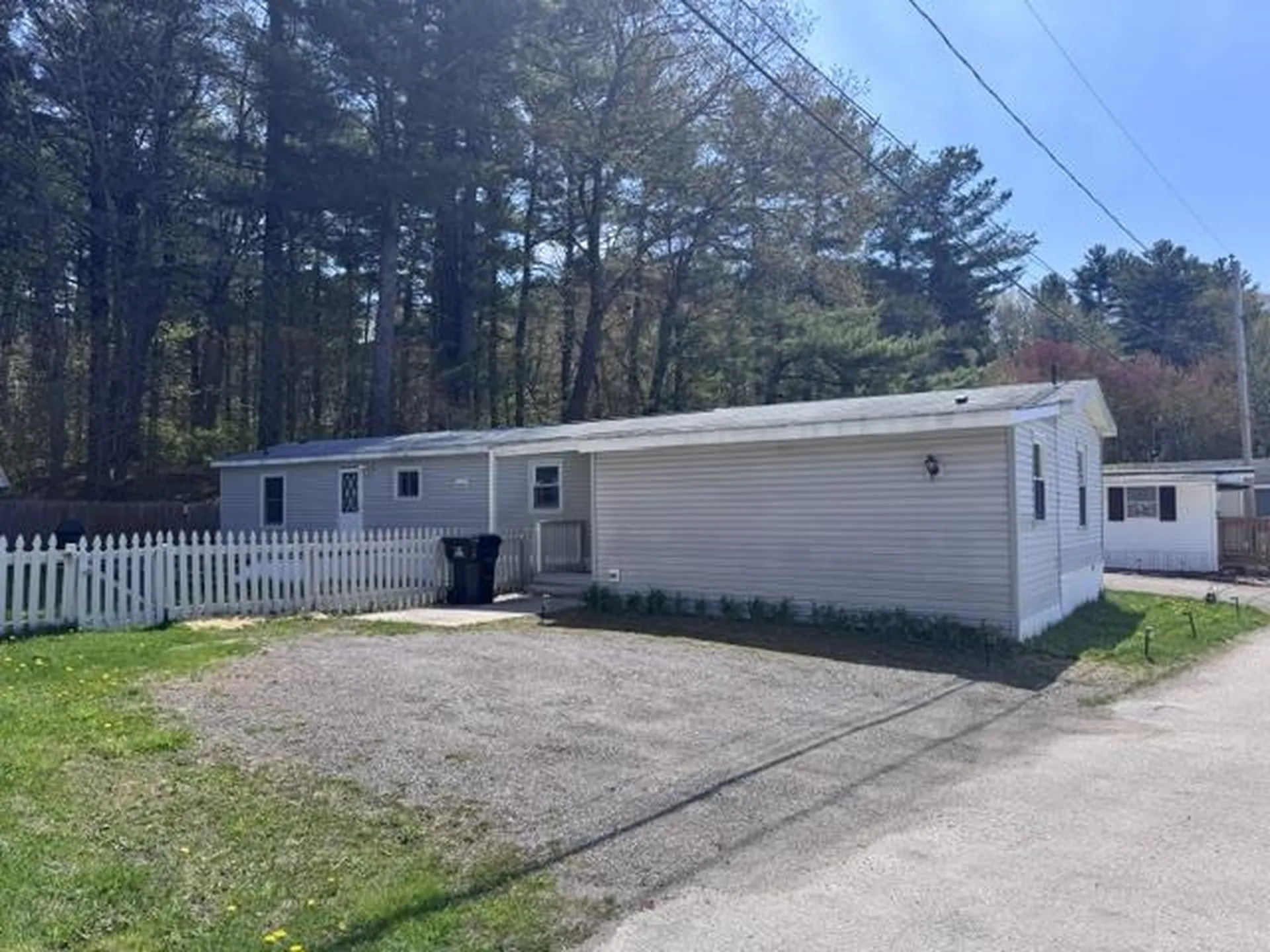 43 Mobile Drive Hudson NH 03051