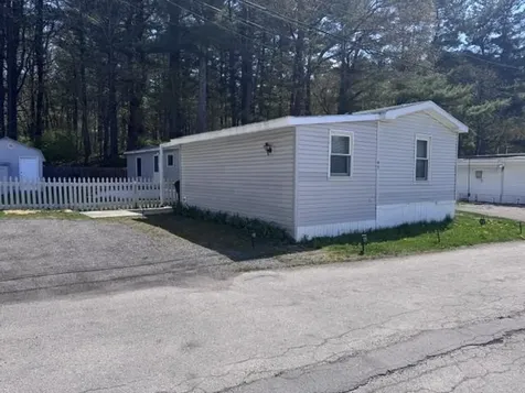 43 Mobile Drive Hudson NH 03051