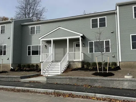 13 Birdie Grove Rochester NH 03839