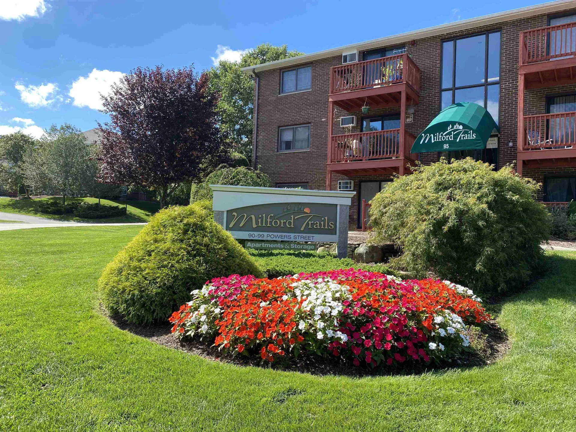 95 Powers Street Milford NH 03055