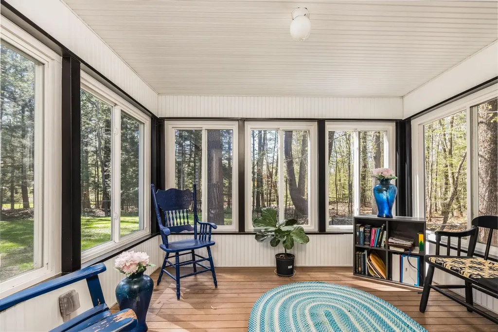 4 Moharinet Way Durham NH 03824
