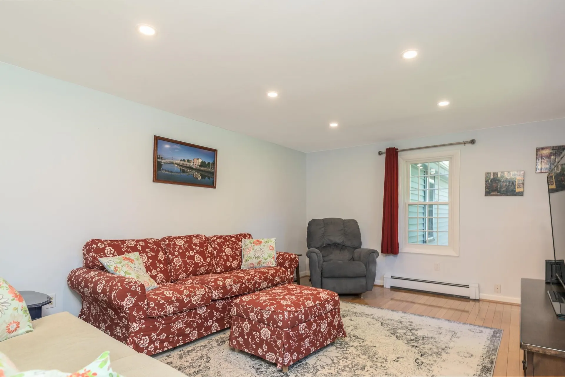 4 Moharinet Way Durham NH 03824