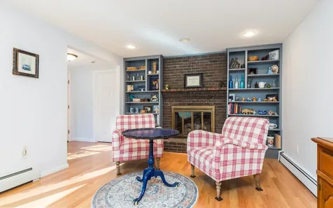 4 Moharinet Way Durham NH 03824