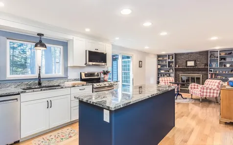 4 Moharinet Way Durham NH 03824