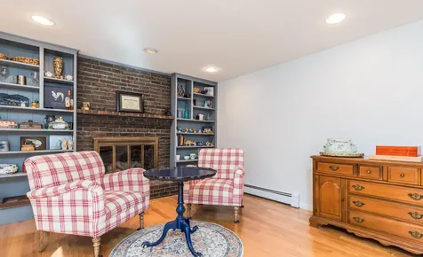4 Moharinet Way Durham NH 03824
